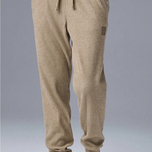 ALO MUSE SWEATPANTS - Picture 3 of 3